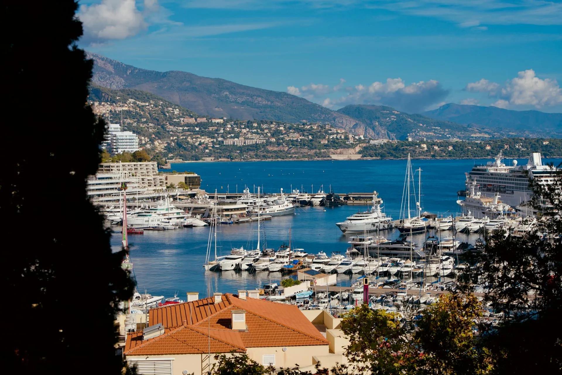 Le guide complet pour réussir la création de sa SARL à Monaco